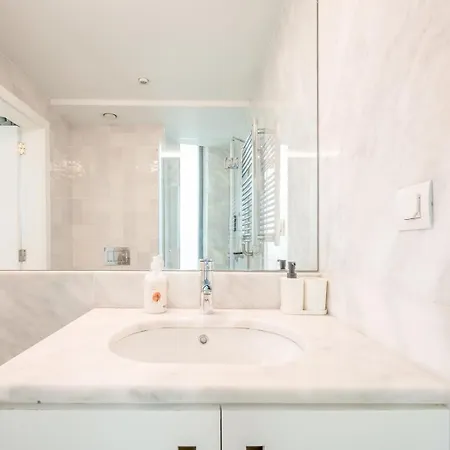 Guestready - One Prime Stay In Campolide Lisbon Exterior photo